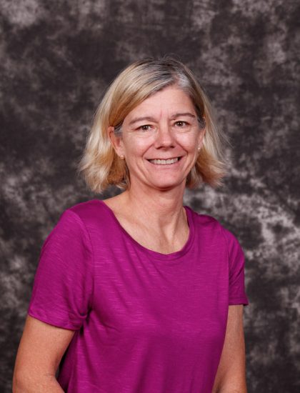 Leslie Holm